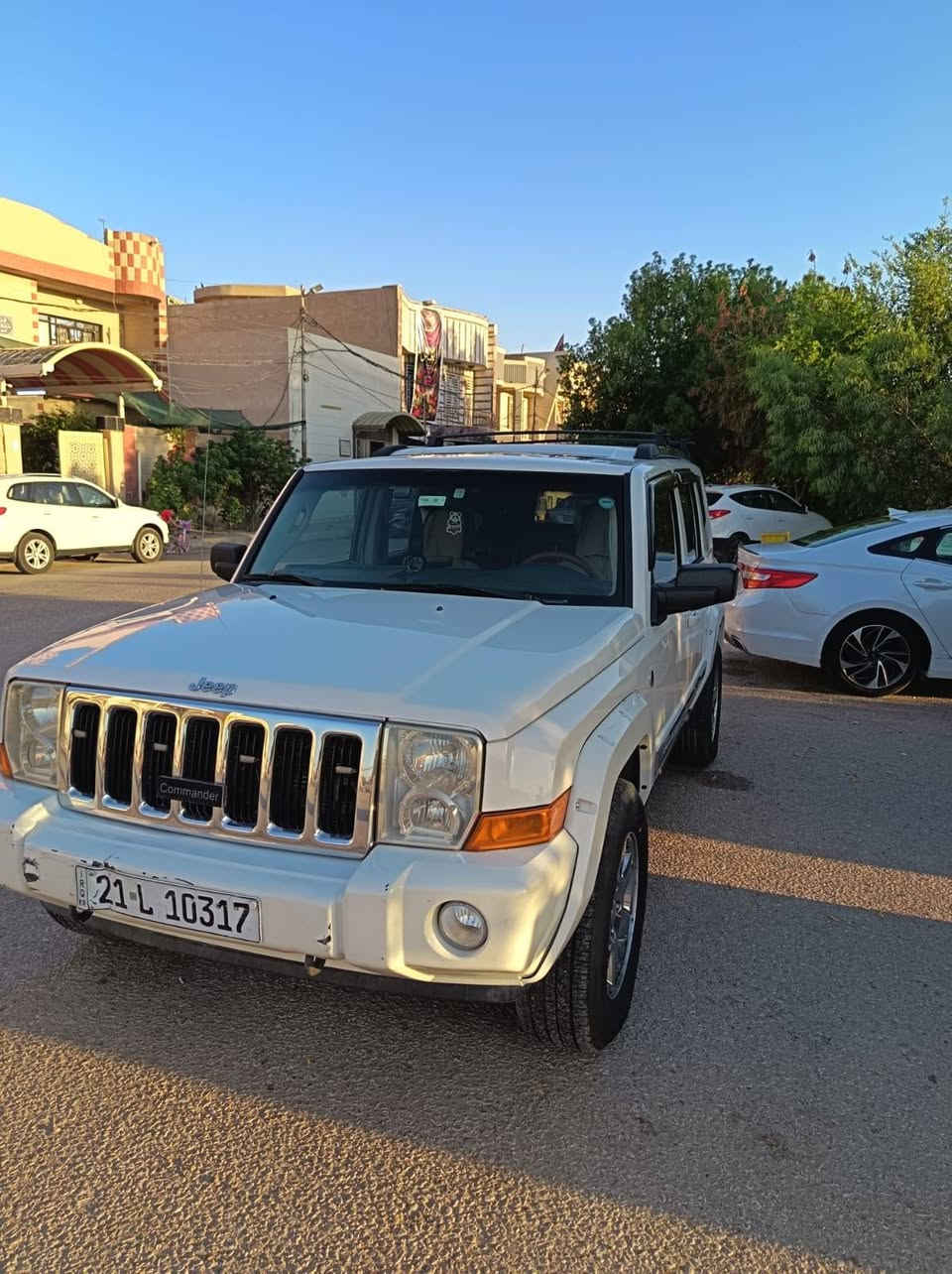 جيب كوماندر موديل ٢٠٠٦
هيمي ٥٧٠٠
كلين تايتل
ثلاث فتحات سقف
لون أبيض سليمانية
وكالة أو مداور
بيها منظومة غاز تركية جديدة
تخم تاير
شاشة لمس اندرويد
كشنات جلد مشمشي
تدفئة كشنات 
تبريد تدفئة شغال
كل كهربائياتها سليمة وتشتغل
عليها تعديل سبيسرات ارتفاع وتايرات
للاستفسار ***********
