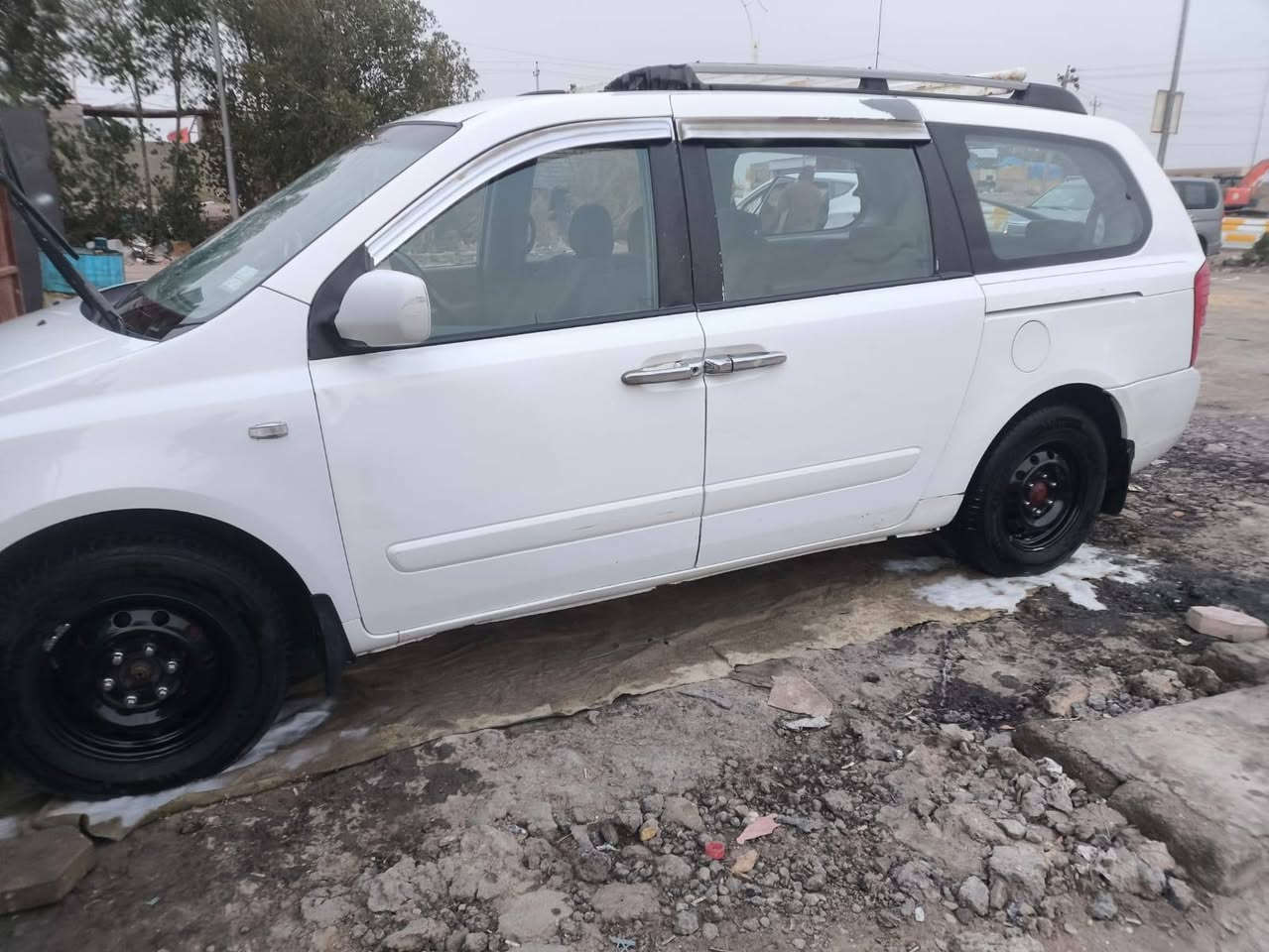 السلام عليكم
كارنفال 7راكب موديل 8 خليجي 
ضايفله كشن قلاب مسوينه 8راكب تريد تشيله تبقي بكيفك 
بيه جاملغ وبنيد تبديل بدون دواخل كفاله ماعدا التبديل 
مكينة جديده 3.8بانزين مكفولة 
صرفه حلو يوميه اروح ورجع بيه لدوام 140كيلو تصرف 22لتر
كير 5نمر كهربائيات كله شغاله 
تخم تاير وباتري جديد اي نقص مابيه 
سيارة جاهزه مجهزة ماعدا أرضية السيارة الجلده يرادله تبديل تريد تخليله سفريات بكيفك 
رقم بغداد أجرة 
السعر 128
تحويل ثاني يوم شرط 
والحسين مكلف مكلف بالنشر 

اتصل على الرقم ***********
