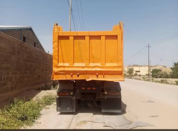 ظالسلام عليكم عربانه للبيع شاصي 16 دناكير 16 ونج نساف جاهزه للعمل فارغهه 8طن ، ***********
