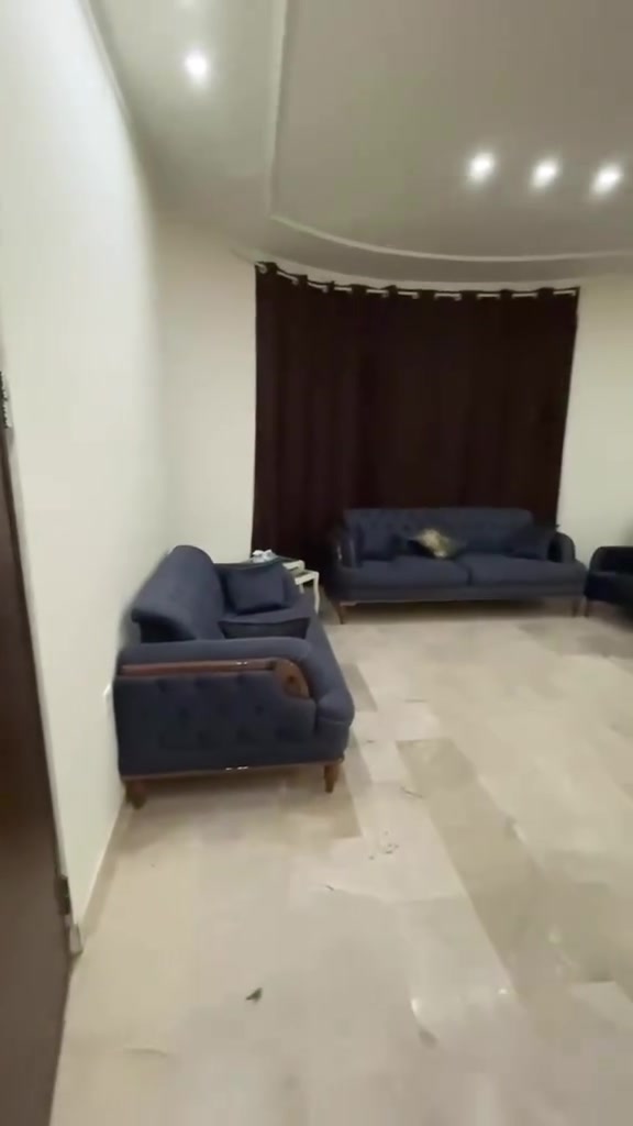 شقه للايجار يرموك طابق ثاني مؤثثه 
غرفتين نوم وصاله
للعوائل حصراً 
1150$

💬 واتساب :***********
