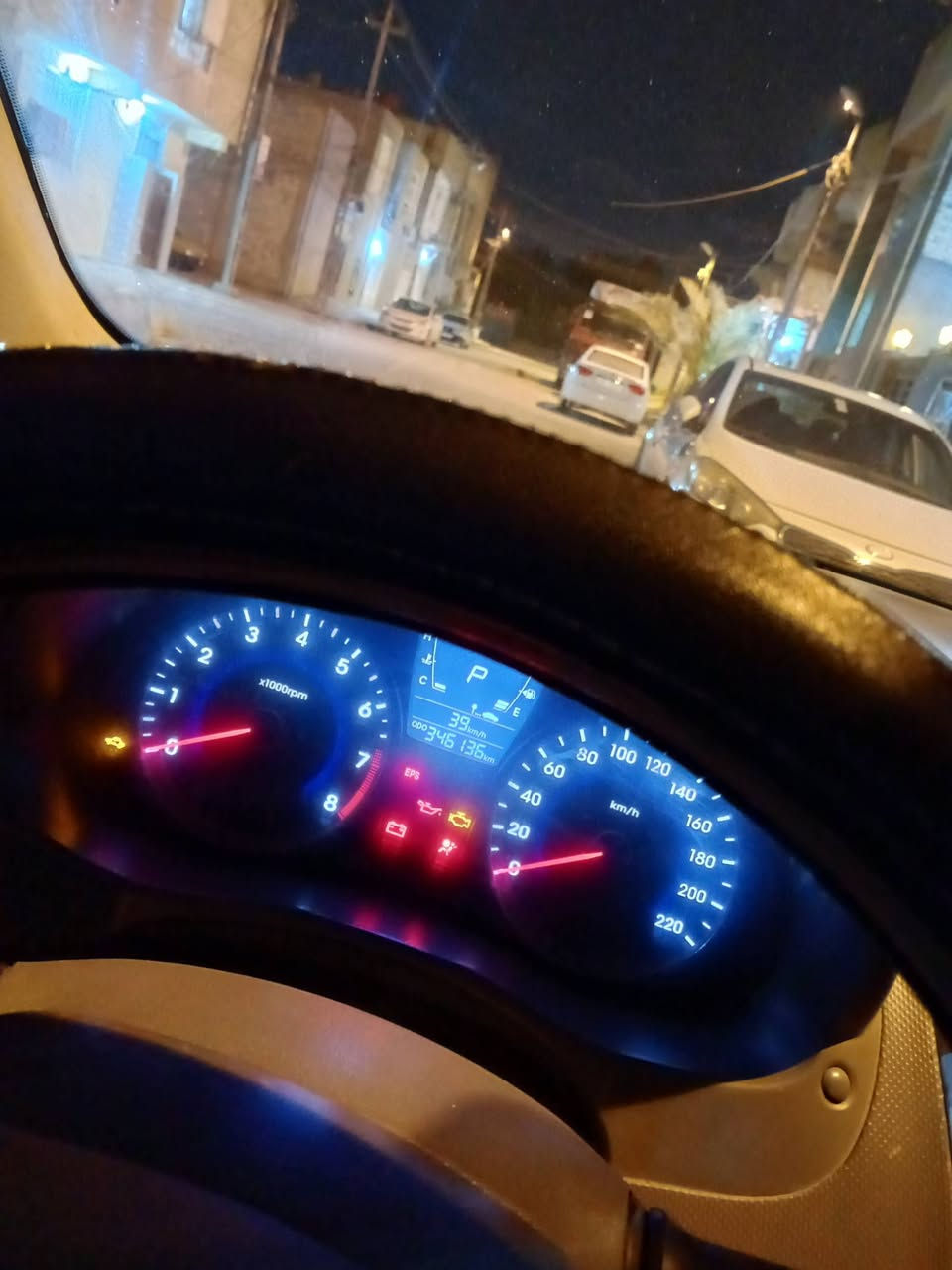 سلام عليكم . اكسنت 2012 خليجي خليجي ماغاسلها دنيه مطره  سياره كير مكينه حداديه كله شرط محرك 1600 دبل قطره سياره كفاله بدون فتح بيها قطعه وحده صبغ وقطعتين جيلاتين فقط السياره بدون قطرة جراد تبريد ثلج ماعايزه جاهزه للأخير رقم كربلاء دولي سنويه 2030 ترايها كلش ناعم والسعر 83 وبيها مجال واني خادم ***********
