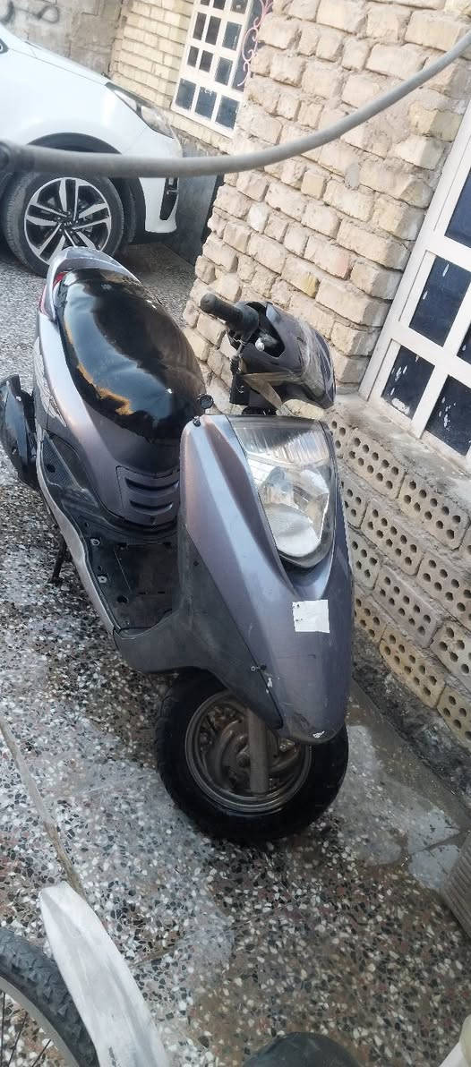 سلام عليكم 
بريز للبيع 
دراجه تجفيت جديد صالي سبوعين مجفته
جاي امشي وطفت ابيعه عله حطته دير بس متشتغل
السعر ٣٥٠ وبيه مجال قليل 
العنوان بغداد حي السفير
***********
