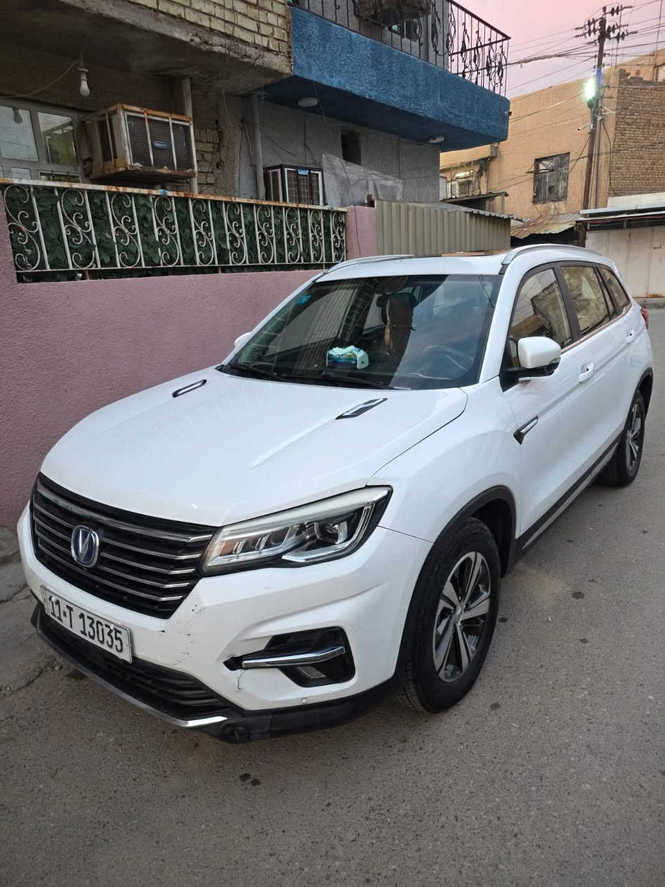 السلام عليكم 
شانجان 
Cs75 2019 
فول موصفات 
 واتس او مباشر للاستفسار : ***********
