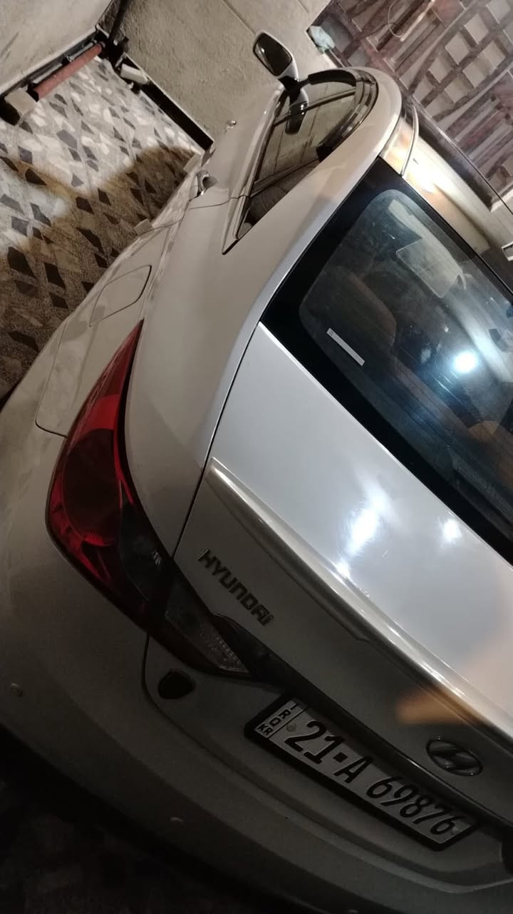 السلام عليكم. سوناتا خليجي  ١٠مظلع شكل ال١١ خليجي رقم سليمانيه الجديد  بسم كردي وكاله  تحويل توها مجدده لل٣١. محرك ٢٠٠٠ فول مواصفات جاهزه من كلشي مدكر مبدل بلادي وباب بارد حلوه مثل الصور السعر ١١٦   وبيها مجال ولتفاصيل اكثر الاتصال عل ***********
