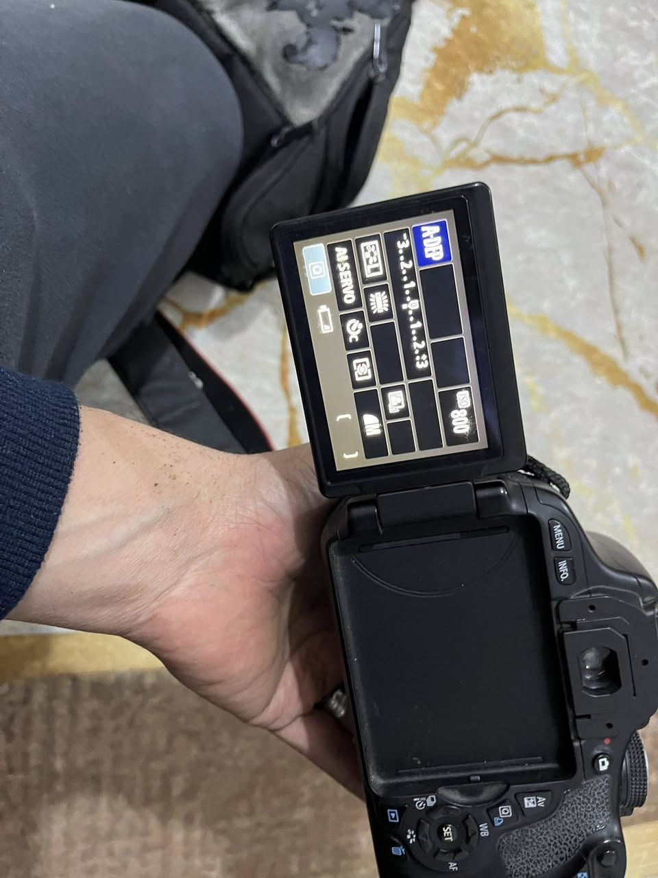 كامرا كانون  للبيع
ملحقاتها الجنطة مع شاعنات عدد 2 

الكامرا استخدامة جدا قليل 

سعره 200 الف


**إذا كنت صاحب هذا الإعلان وتريد حذفه لأي سبب، رجاءا أرسل رسالة إلى الدعم الفني**