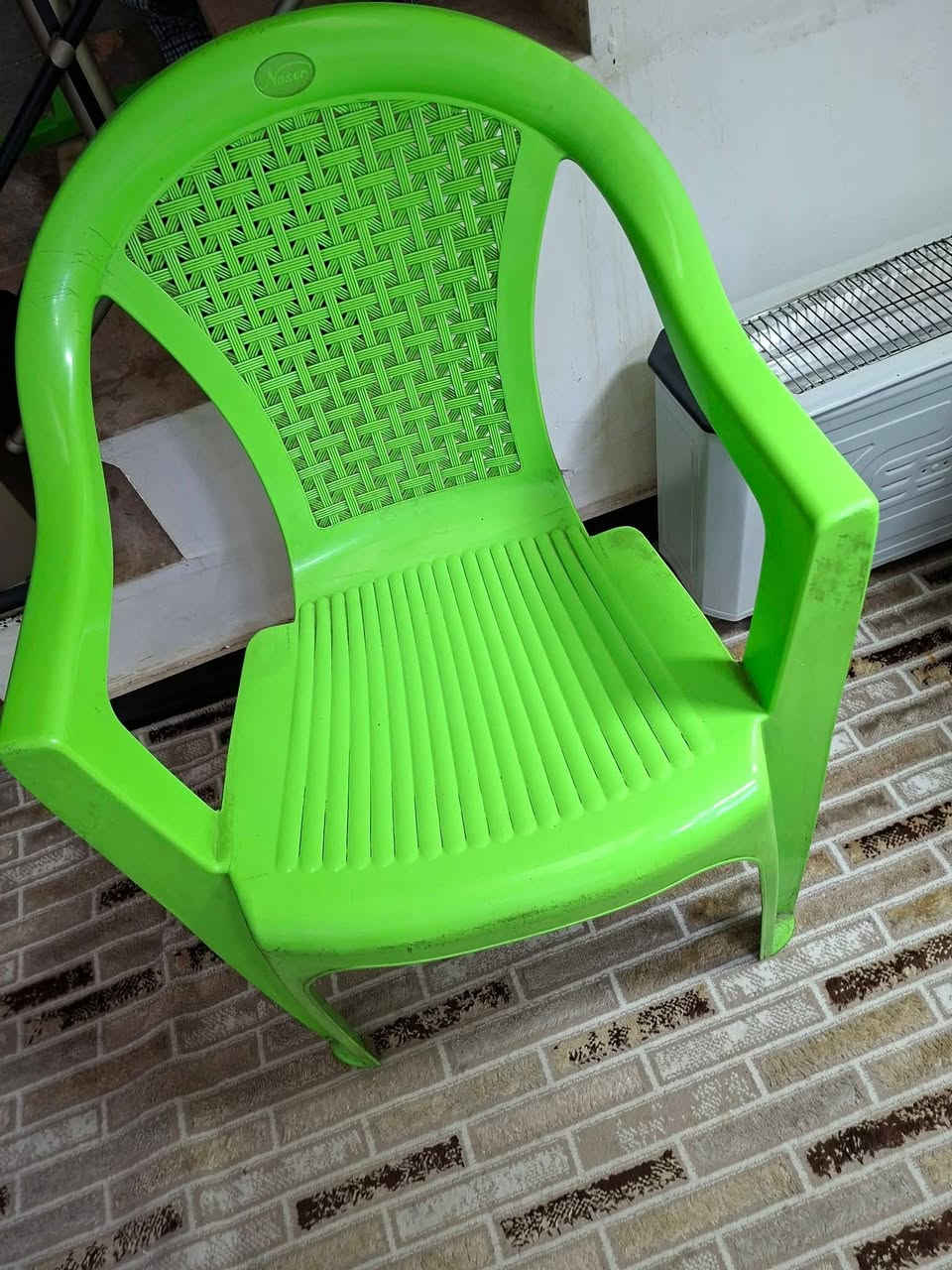 كراسي عدد 2
جدد بغداد الشعب يوجد توصيل
***********
