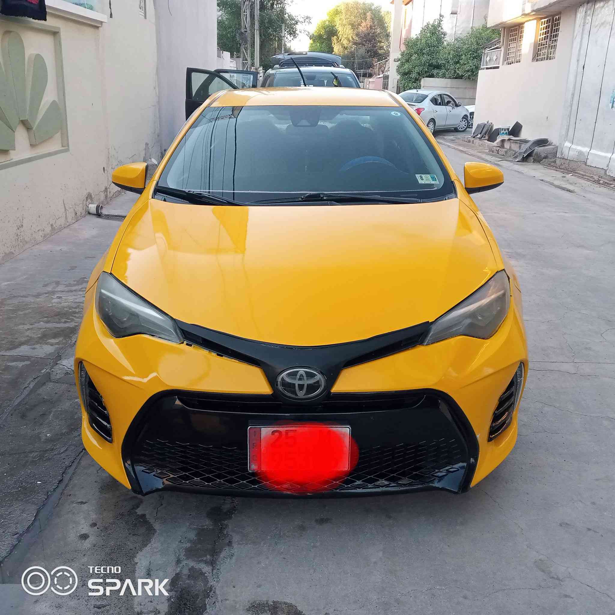 سلام عليكم
كورلا للبيع 2019  Le داخل لونين ضرر جامرلغ سائق وبونيد بيه معجون مامتواجد بالفيس اتصال *********** والسعر 155بيه مجال
