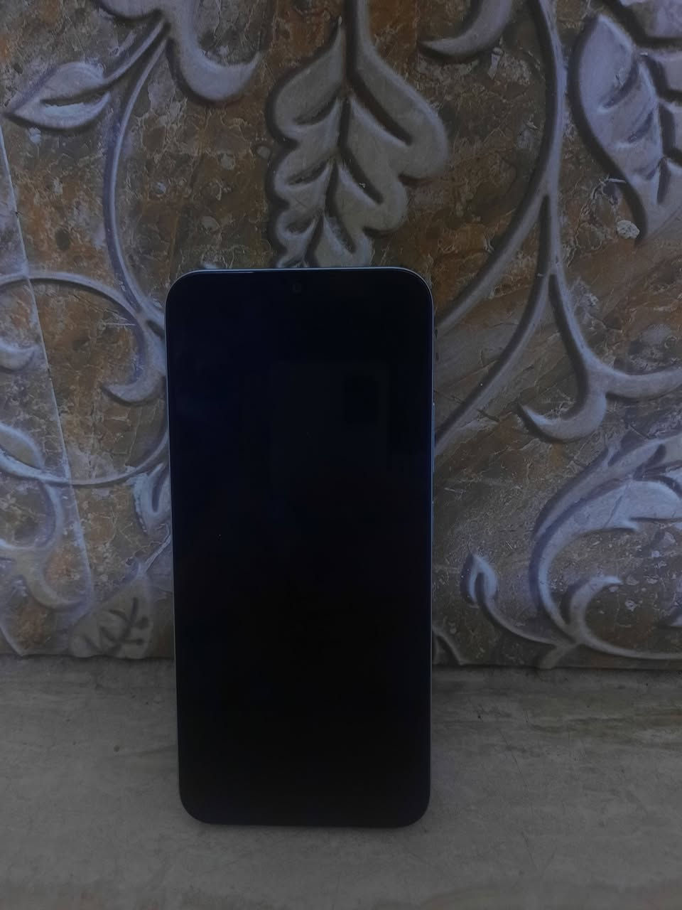 قبل ساعه اشتريته صار عندي ضرف الازم ابيعه جهاز غني عن التعريف باكو c85 عشوائيه 8/8 + بطاريه + ٦٠٠٠ + شحن سريع ٣٣ واط / مكاني البياع / رقم الهاتف / ***********
