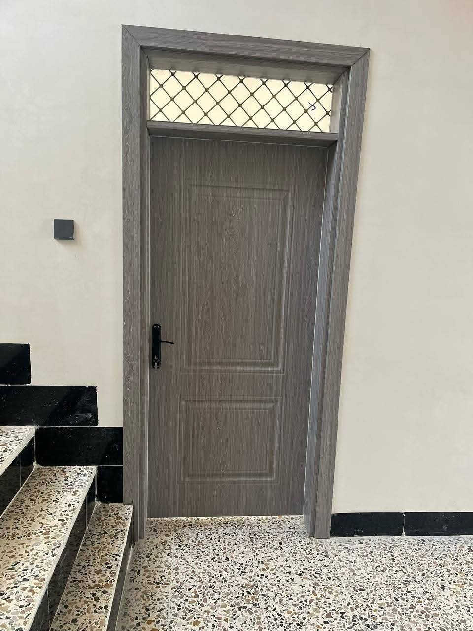 رغم صعود الاسعار وبدعم  من شركة Kdoor اكبر شركة تصنيع ابواب في الشرق الاوسط ذات المواصفات والجودة العالية ضد الماء ضد الرطوبه عازل للصوت يعلن معرض الابواب الحصينة عن تخفضات ع اسعار الابواب الداخليه ولمدة 5 ايام فقط
القياس  1x270 سعرها 140 الف
القياس 1x210 سعر الباب 130 الف
ويتوفر بيع بالجمله لاصحاب المحلات والمجمعات السكنيه 
الاسعار غير شامل الشد والنقل للاستفسار مراسلة الصفحه او مراسلتنه ع الواتساب (***********)او زيارة موقعنا بهرز حي القادسيه الشارع العام قرب مطعم زاد الخير
