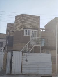 دار للبيع المساحه 83 طابقين معزوله يحتاج إلى ترميم حي العامل  محله 801...