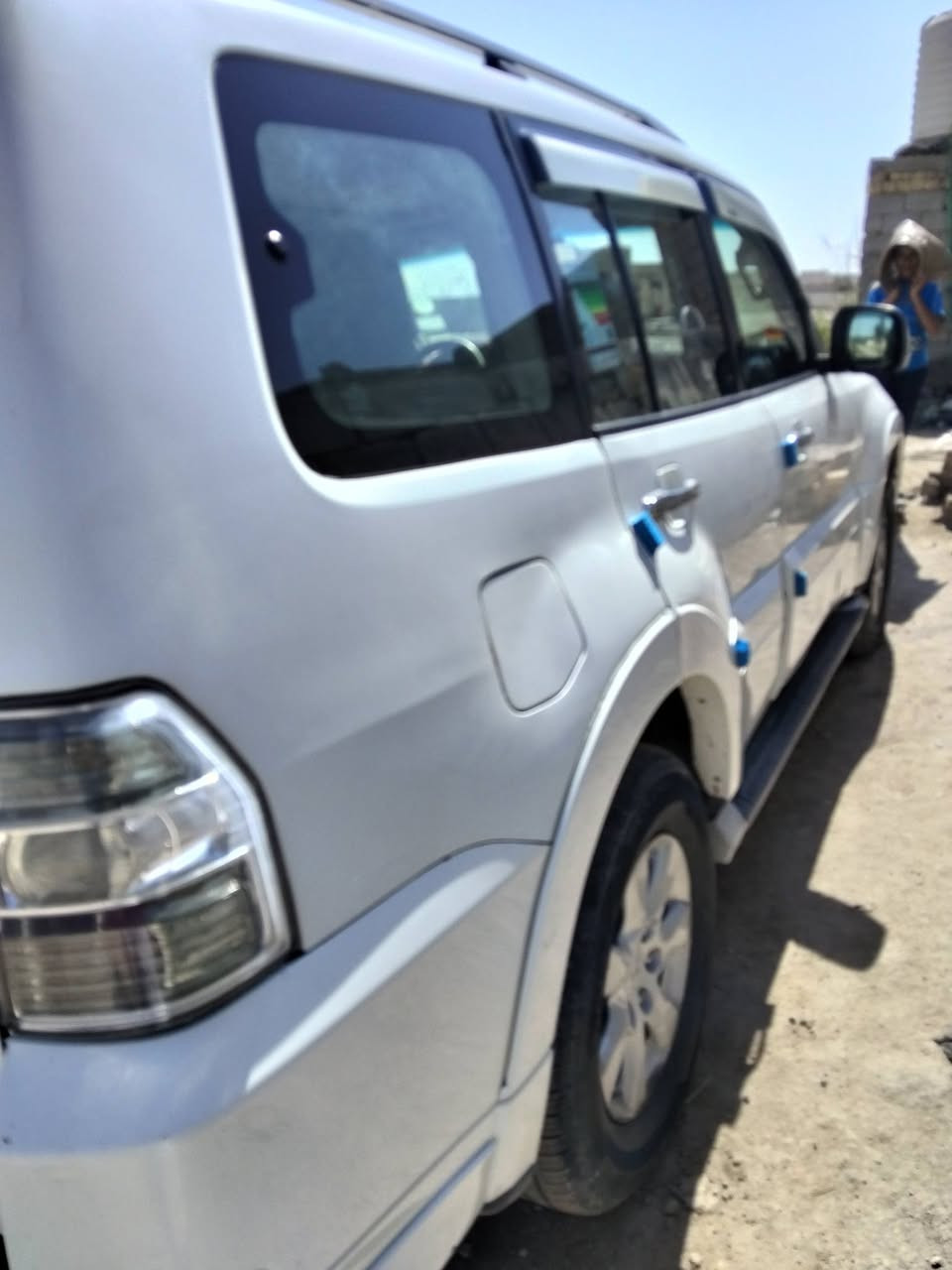 السلام عليكم
باجيرو 2013 مصبوغه حزام فتحه حساسات خلفيه تحكم جهتين مكينه وكير واكسن ولوكير كفاله 
مكينه 3500
السعر 110 وبيهه مجال 
مكاني ناصريه مركز للاستفسار واتساب او اتصال ***********
