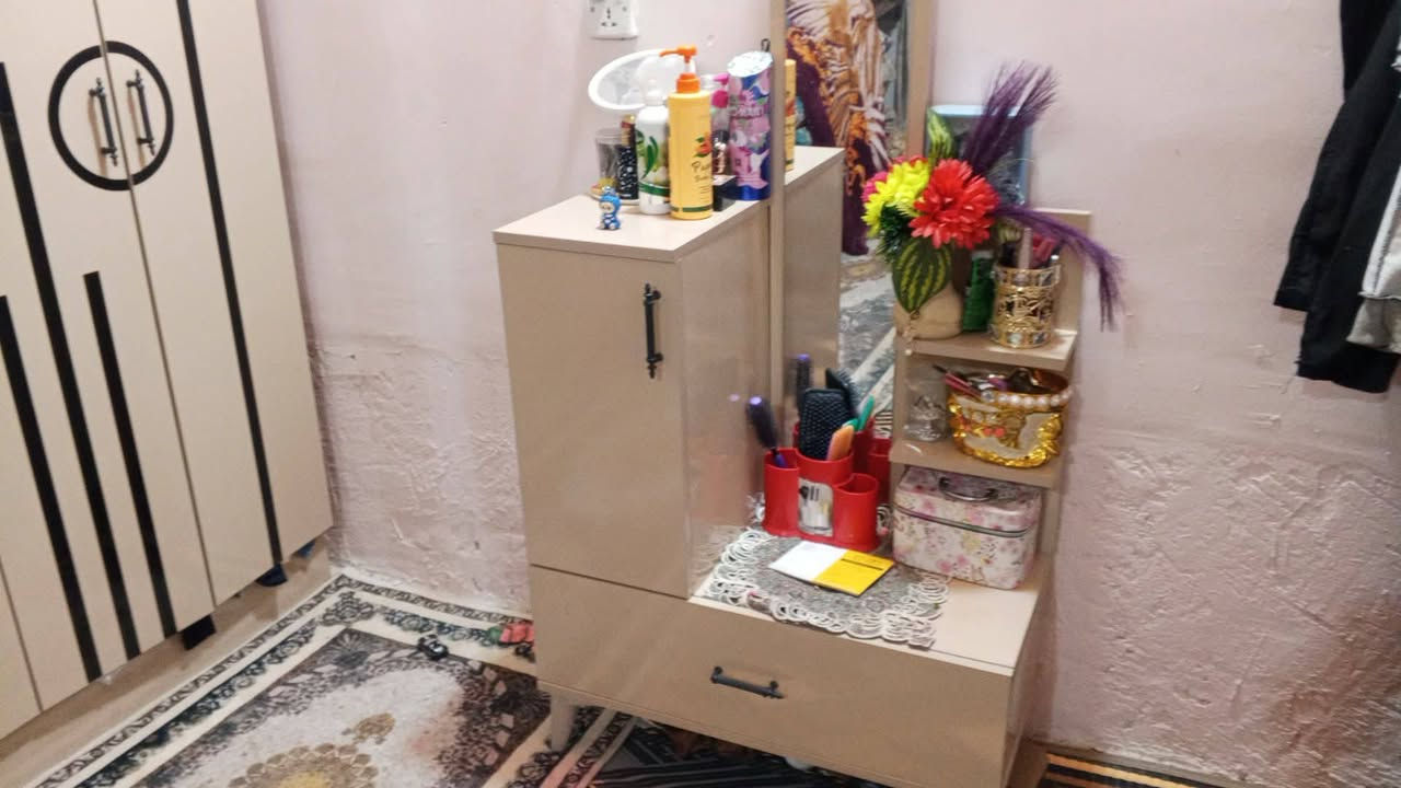 غرفة اخت الجديدة نضافه 💯 من 💯 ب500 مع المجال مكان نجف


**إذا كنت صاحب هذا الإعلان وتريد حذفه لأي سبب، رجاءا أرسل رسالة إلى الدعم الفني**