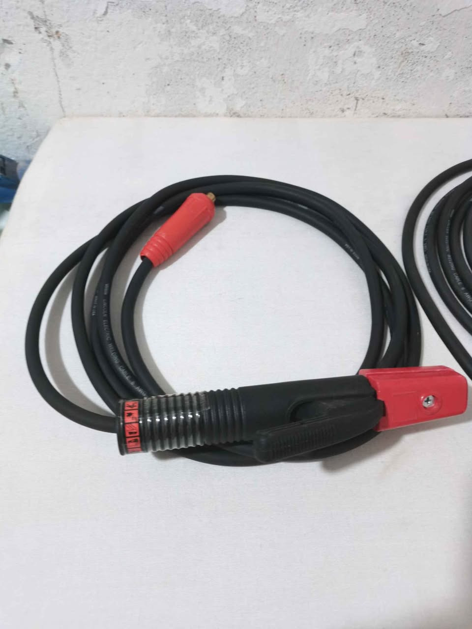 للبيع كيبلات الحيم إنتاج شركة لينكوالين

صناعة أمريكية 🇺🇸

نحاس مئة بالمئة فائق المرونة

طول الواحد ٤مثر الطول الكلي ٨متر

جدد غير مستعملات

مكاني البصرة القرنة *********** القرنة, البصرة
