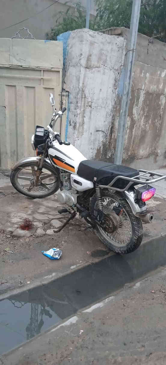 دراجه مديل 2020 كلشي مابيه تعال وجيك حبيبي سعر 350الاف وبيه مجال للطيبين بس  وتساب فقط ***********
