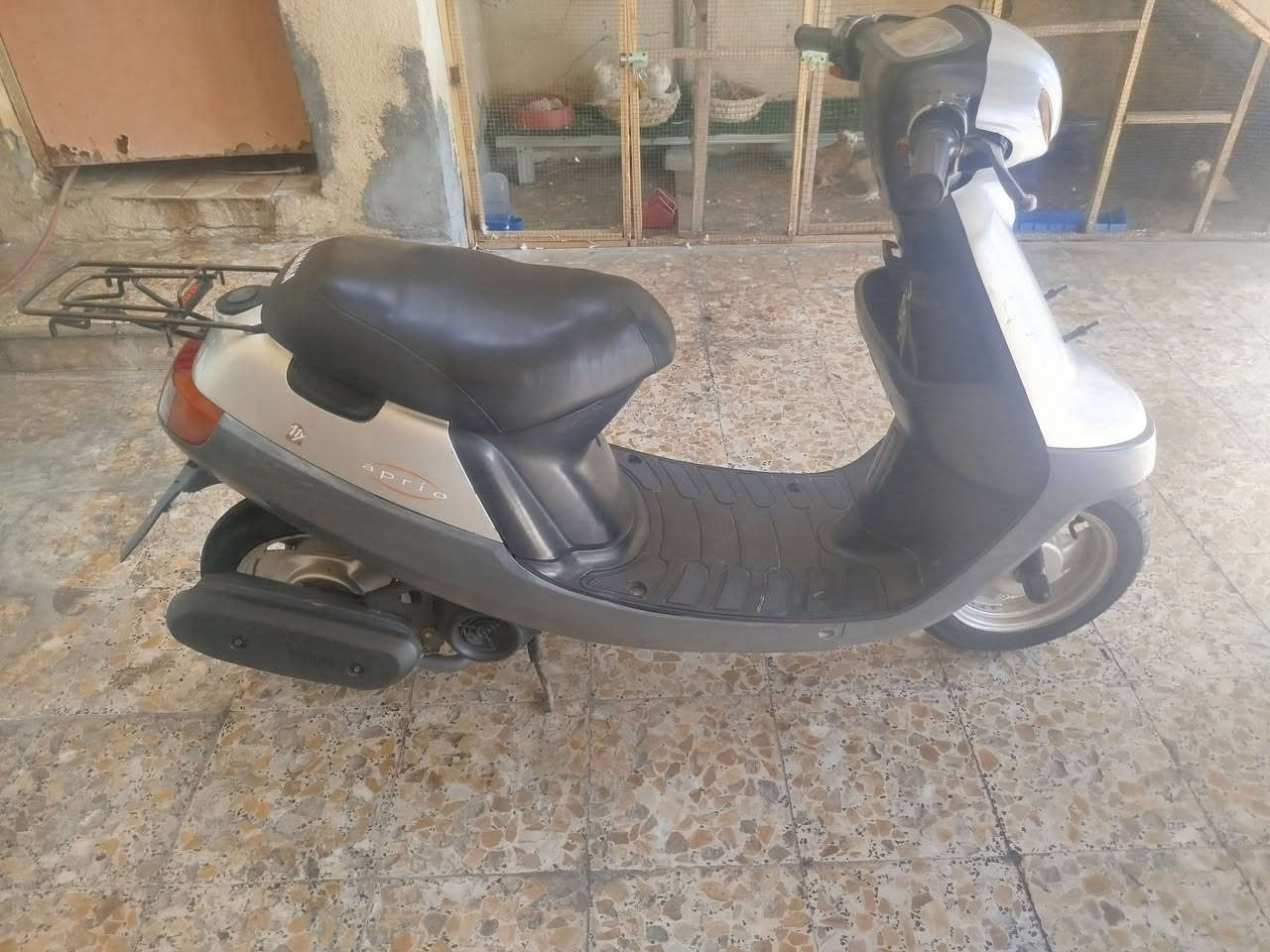 سلام عليكم بطه نضيفه 2003 مامفتوحه مناقصه شي ابد سعر 500 وبيه مجال بصيط استفسار ***********
