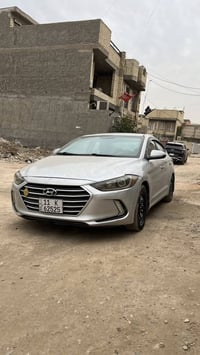 النترا للبيع مديل ١٧ رقم بغداد وارد امريكي ماشية ١٢٨ الف ميل   حادثهة ...