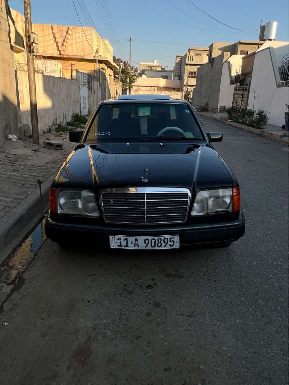 مرسيدس 1991 سنويه جديده بطاقة بانزين اوتو ماتيك 
محرك 3000 تبريد مكان السيارة كركوك
*********** Singapore
