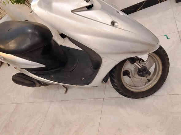 السلام عليكم للبيع
عصفورية فحل دراجة مكفولة كفالة عامة 
دراجة اي نقص مابيهة مكينة ناعمة دراجة شلعة ومعدل حلوة دراجة نكرة سلف وهندر بكل وقت اي نقص مابيهة عداد شغال لايتات هورن دبلات كلة شغال دراجة تجي وتفحص وتكلب وتقتنع يالة تاخذهة السعر 275 مكاني دورة شراي اتصل واتس اب ***********
