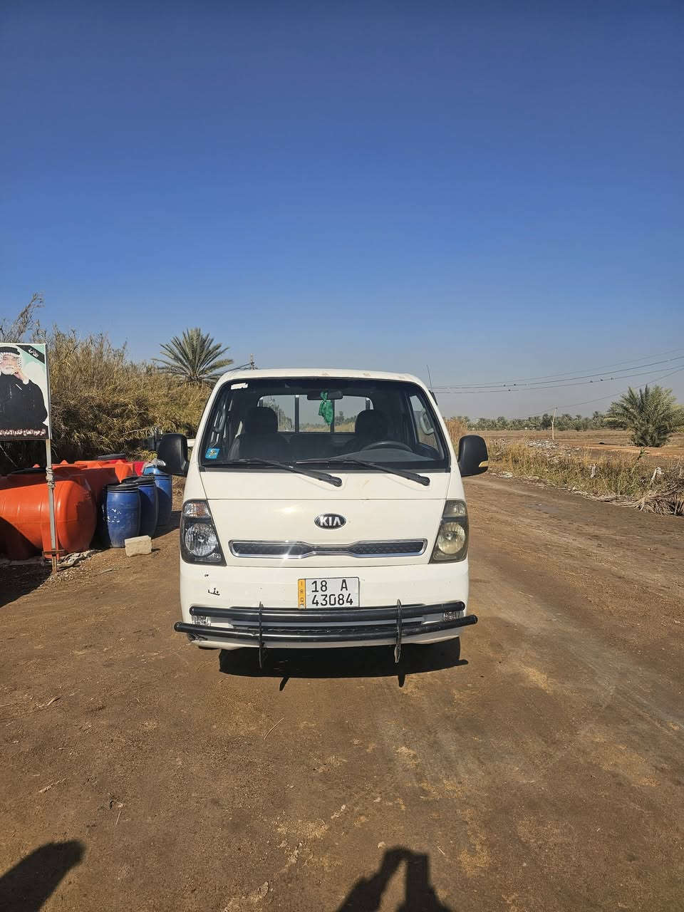 السلام عليكم كيا للبيع موديل 18 رقم بابل انجليزي وباسمي كير ومحرك مكفولات صدر حداديه تخم تاير باتري كله جديد تبريد تدفئه كله شغال بيها بارد بالباب العبري والباقي مقفول كفاله عامه  رقم صاحب السياره ابو علي ***********
