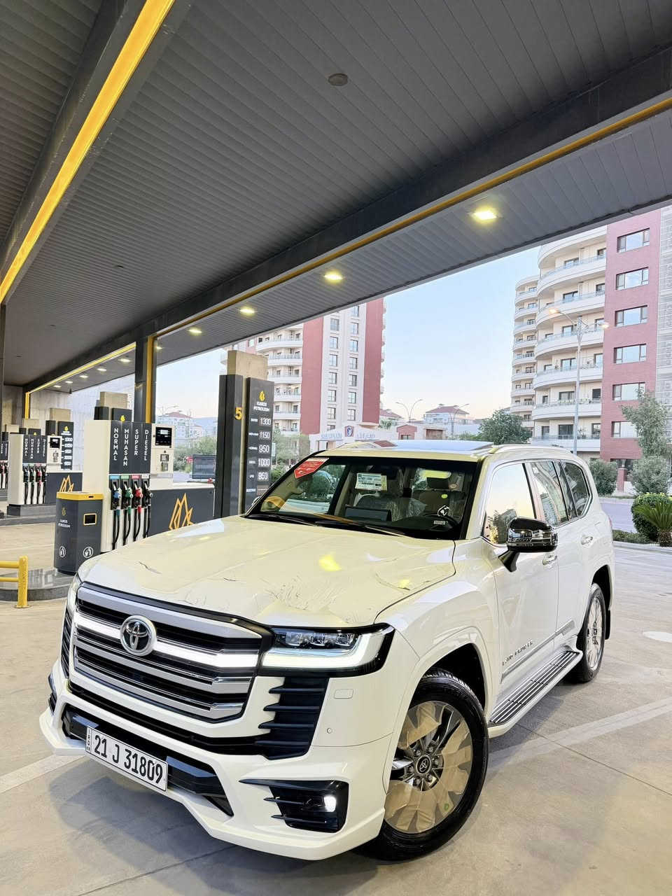 Land cruiser  2024 Limetd VX 

35,000 KM📦

🧿لاندكروز VX   ليمديد

🥇الضمان تيوتا العراق سار 

‎( شركة ساز)

كل غراض بلادي موجود

ماشييه  35  الف  كم 
سعر 708$
                                                   ***********_ 📲

‎🏮المواصفات :
-سياره دبل رادار

-المصابيح:  LED

-٥كاميرا  

-رادا أمامي خلفي جانبي

-نظام الصوت JBL

- محرك 6 سلندر تنفس تبيعي

‏‎- فتحة سقف ( سلايد ) 

-٣ شاشات 

- شاشات ترفيه خلفية

‏‎- مقاعد جلد-تدفئة-تبريد

‏‎- مقاعد كهربائية 

- مقاعد امامية تبريد 

- ⁠تبريد وتدفئة امامي خلفي 

‏‎- بصمة الابواب 

‏‎- صندوق كهربائي

‏‎- مصابيح LED و زينون

-7 راكب 

-شحن واير ليس 

-حساس امامي خلفي 

‏‎- حجم العجلات 20 inch 

مكفول كفاله عام كلشي مابيها بل باكيت

🪬مكفولة كفالة عامة من الدعامية إلى الدعامية

‏‎ بدون صبخ .بدون بارد  ،بدون رصعات ،بدون حتى شخط

💎‏‎دعاميات هم بدون صبغ ،رمل مابي ،لحية بدون صبخ ..بقية كلها بشرط

🖱️محرك كير بشرط مامفتوح

‏‎سيارة حيل نظيفة كلشي عل بلاد لوك

‏‎باسمي السنوية بشرط تحويل و خرامة 

‏‎♟️سيارة مابيـها دينار مصرف كامل من كل نواحي

رقم شيمالي  سليمانيه 🥇🥈

نفسي يوم /تحويل و وكالة حاظر 

مكانك /داخل سليماني 📍

***********_ 📲
