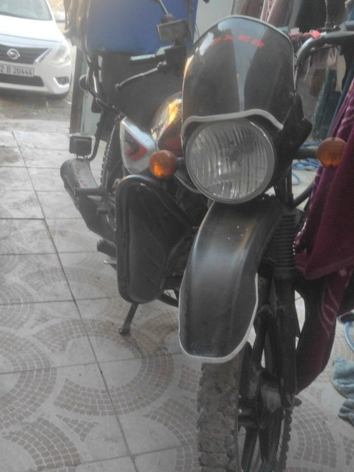 السلام عليكم بوكسر مديل 22 مكينتها قبل شهر شديتها برغي مامفتوح بيها نظيفه الدراجه بس تاركها ماطلع بيها بيها ملاحظات بسيطه سعرها 2000 وبيها مجال قليل كلش


**إذا كنت صاحب هذا الإعلان وتريد حذفه لأي سبب، رجاءا أرسل رسالة إلى الدعم الفني**