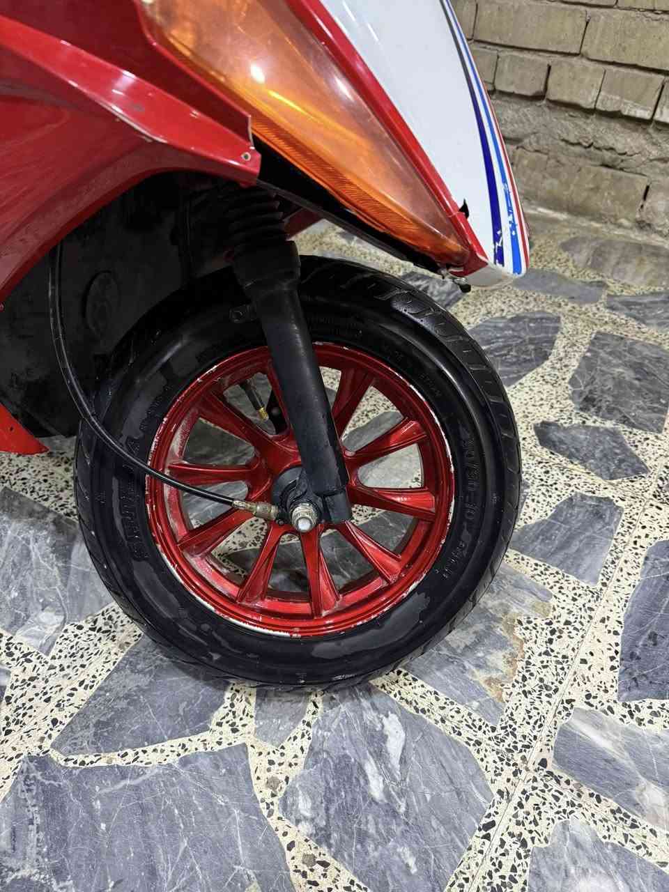 سلام عليكم دراجه ماكس ذعلب الدراجه هندر واحد مكينته حلوه الدراجه نضيفه الطياريه مالته موجوده بس مكسوره الدراجه عوزه بس باتري اشاير لايت كله شغال صالنصه رياضيه الدراجه اوراقه موجوده عدي منفيس المكان بغداد المعامل قرب حينصر السعر ٣٥٠مجال بصيط كلش متواجد خاص


**إذا كنت صاحب هذا الإعلان وتريد حذفه لأي سبب، رجاءا أرسل رسالة إلى الدعم الفني**