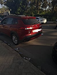 كورولا كروس أمريكي ٢٠٢٢ بيها بنيد صبغ وبارد بلجاملغ فقط بدون دواخل كله...