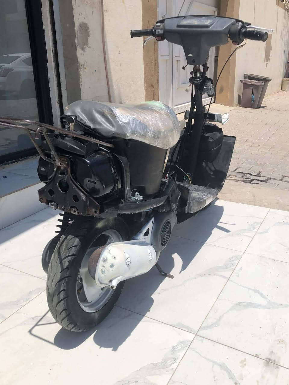 ياماها حربيه للبيع او مراوس ب ايراني اي عيب مابيها شغال نص هندر ربع ميحتاج غير بانزين ودهن دراجه حيل نضيفه تعبان عليها سعر 125 بي مجال بسيط شراي يجي خاص او يتصل رقم *********** وموشراي لا يتعبني مكاني كركوك فيلق
