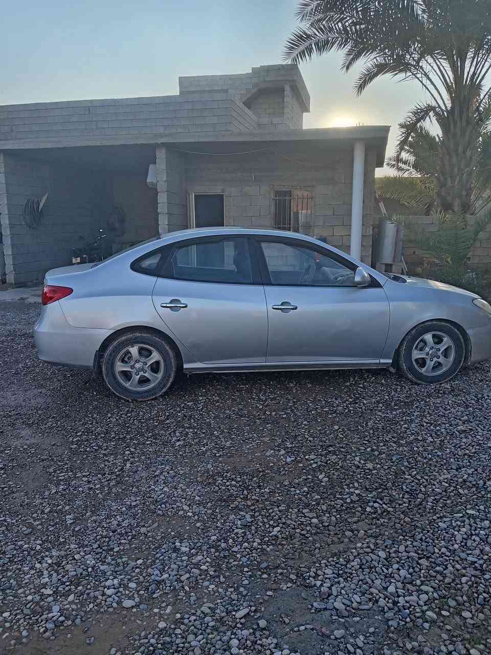 السلام عليكم يوجد سياره النترا. موديل2008.محرك20 رقم كركوك سنويه لـ2028 والسنويه باسمي السياره كلشي بيهاا شغال تبريد تدفئه تايرات4جدد صدر جديد مال جناي ماا ينقصهاا شي +فتحه سقف السعر 105 الاتصال على الرقم *********** العنوان الزاب شريعه
