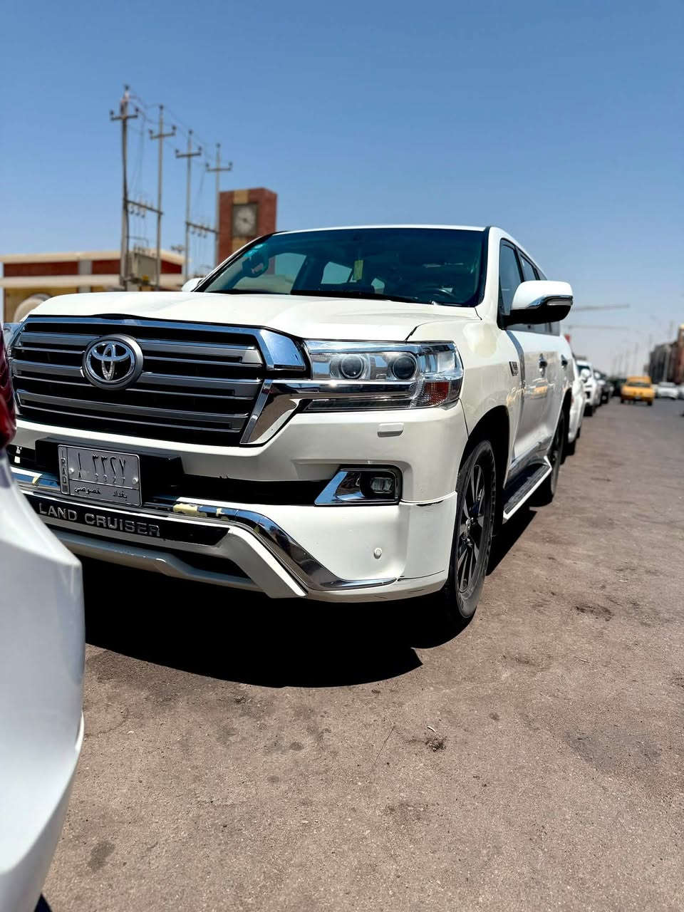 لاندكروز 2008  محدث 2021
رقم بغداد مميز السونار داخل المنشور 

ماشيه 214  

السعر 265 

ميسان مركز المدينه 

السيارة مال جناي مانقصها برغي
***********
