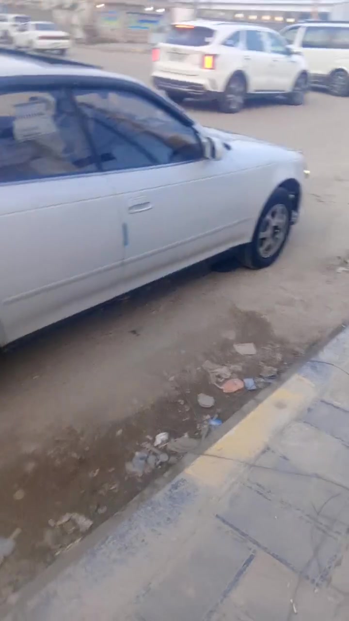 كصه جنطه تبريد بس غاز عوزه قير الغاز كلشي عليه
شاشه+ كامره خلفيه 
 
بأسمي مداور يوم الثاني 
كهرباء كلها شغاله 
مكينه ونجي بيها تنقيص كلش بصيط 
حداديه وصط 
الشطره ؟؟
اتصل وتدلل 
***********
