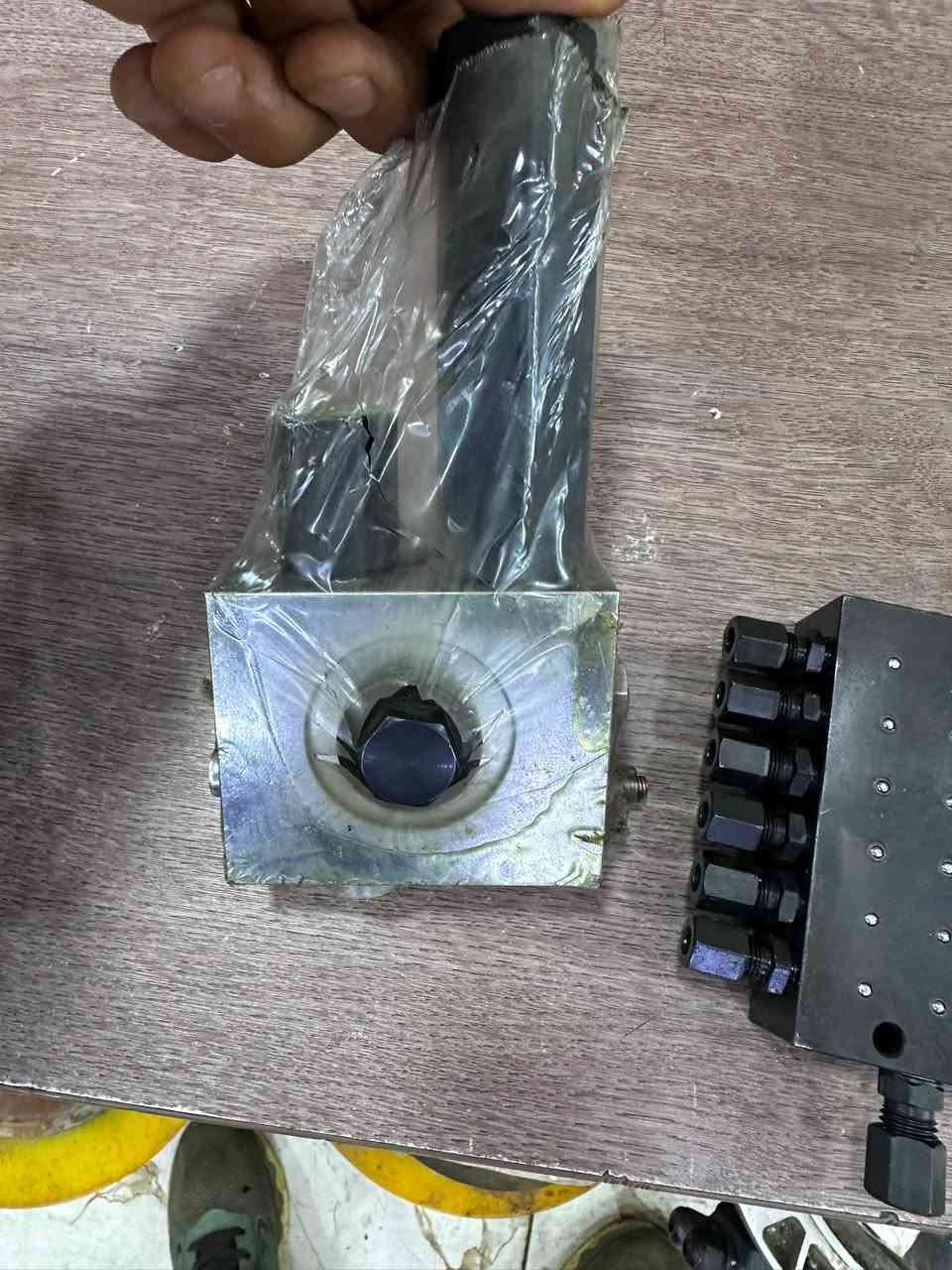 🔧 شركة الرتاج للتجارة العامة

وصلت بضاعتنا التركية الجديدة 🇹🇷
نوفر لكم جميع قطع غيار مضخات الكونكريت بأعلى جودة وأسعار منافسة.

✅ مستعدون لتجهيز:

* جميع ورش الصيانة.
* المحلات التجارية.
* شركات المقاولات.
* معامل الكونكريت في جميع أنحاء العراق.

نوفر جميع قطع غيار:
✔️ معامل الكونكريت.
✔️ مضخات الكونكريت.
✔️ خباطات الكونكريت.
✔️ مضخات الهيدروليك وجميع ملحقاتها.

📍 زورونا في مواقع مخازننا:

* 1–شارع الضلال.
* 2- داخل كراج الحاج جبير.

🚚 خدمة التوصيل متوفرة إلى جميع الشركات والمحافظات في العراق 🇮🇶

📞 للاستفسار والطلب:
رقم  محاسب 🧑‍💼 الشركه. واتساب 
***********..***********
***********

#مكسر_خرسانة #حراج_معدات #مشاريع_مقاولات #سوق_المعدات #عرض_قوي
