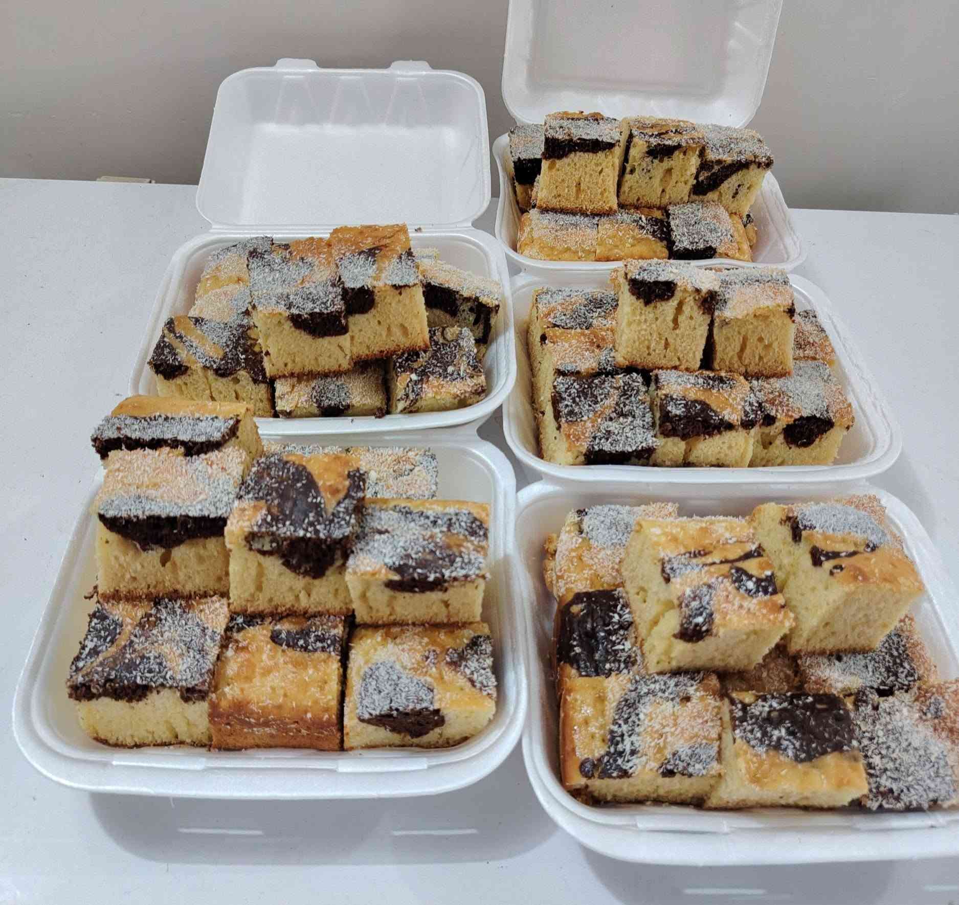 مساؤكم خير وعافية 🌹
الكيك الأسعار تبدأ من ١٠ الف محشي
الدونات ٣٥قطعه ب١٠
الكيك القطع ٣٠قطعة ب١٠
للجحز والاستفسار مرتسلة الصفحة🌹العنوان تقاطع طريق الحمزة الغربي السياحي قرب مطعم تاج محل.يوجد توصيل


**إذا كنت صاحب هذا الإعلان وتريد حذفه لأي سبب، رجاءا أرسل رسالة إلى الدعم الفني**