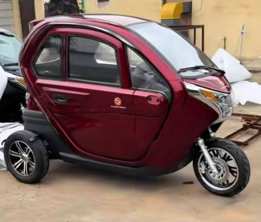 الحديث وصل
 الحديث وصل 

💎 التكتك الحديث💎
 بثلاثه مقاعد
 وخمسه بطاريات
 السرعه 60 كيلو متر في الساعه
 يمشيك بالشحن الواحده من 50 الى 40 كيلو متر 
مده الشحن من 6 الى 9 ساعه
 جامات كهربائيه
 مقعد مريح جدا وقابل للتحريك
 للطلب او الاستفسار اتصل على الرقم
*********** واتساب
