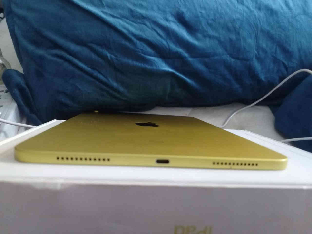 ايباد 10 ذاكرة 256 للبيع ما مبدل كلشي بي حته لزكه مابدله ويا الكارتونه فقط المكان بغداد التاجي *********** الاثير فقط فعال الاسيا فقط وتساب 
***********
