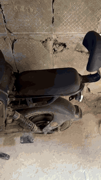 السلام عليكم 

للبيع R9 قيم وأخذ مكانها باب الشرجي 

ملاحظة؛ الدراجة تمشي وتوكف ماعرف شنو السبب 

*********** واتساب موجود
