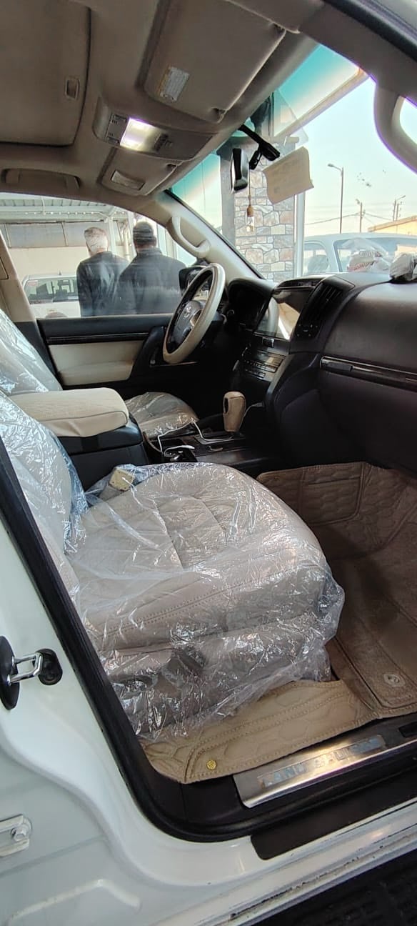 لاند كروزر ٢٠٠١١ ستينيه سعودي كفاله عامه عدا الدعاميات تحديث  كشنات بقلاوه جلد كامره بصمه تخم تاير حداديه جديده ماشيه ٣٠٠ الف مكينه ٦ مكفوله السعر ٣٣٠ وبيها مجال العنوان واسط تشغيل عن بعد بدون امراوس موبايل ***********