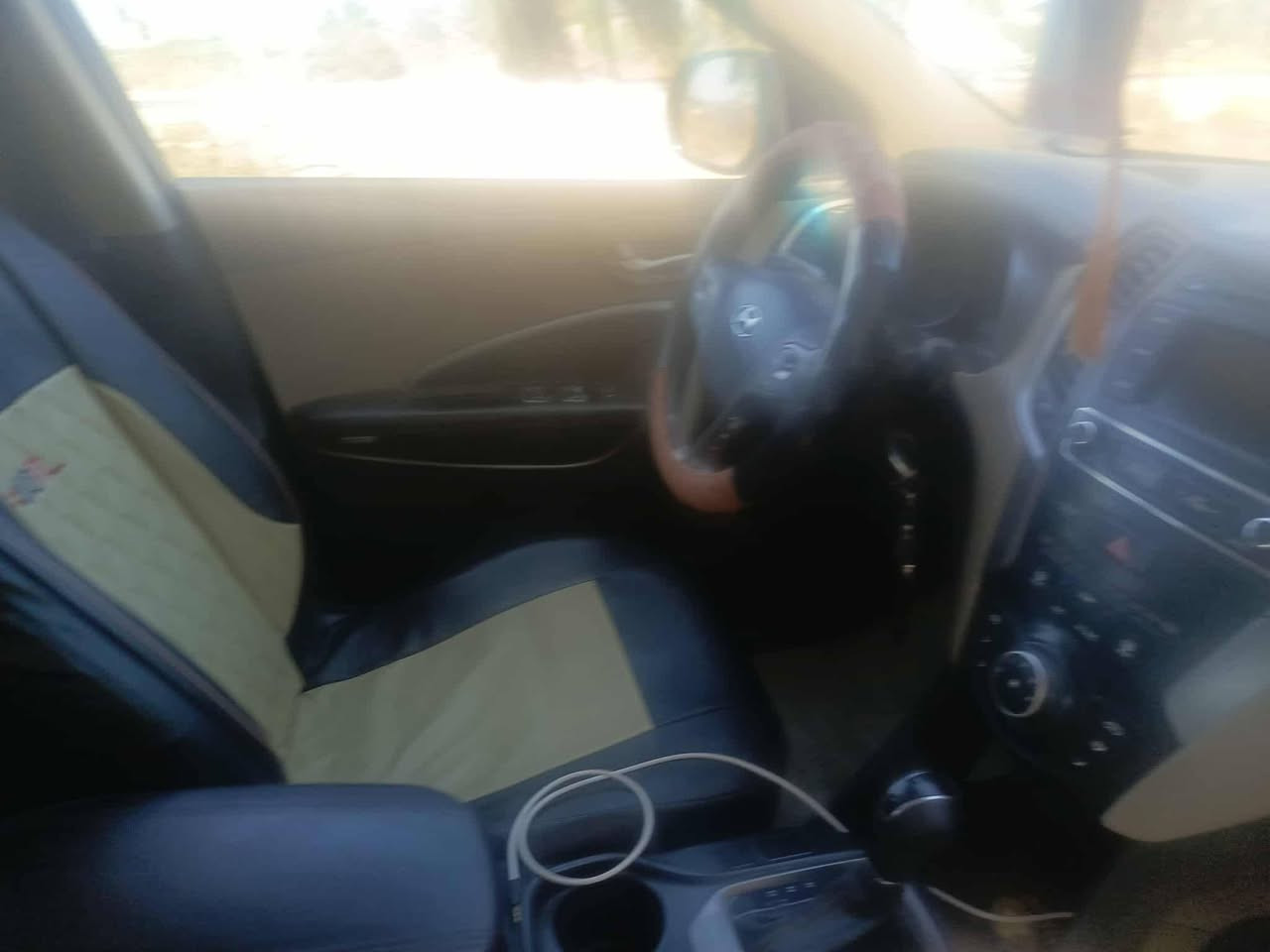 اسلام عليكم سياره سنتافي موديل 2017 رقم بغداد سياره مبدل بيه بنيد ودعاميه بيه ثلاث قطع صبغ سياره حلوه خير من الله فول مواصفات أربعه ستندر سبعه راكب *********** متواجد فيس وعل الهاتف
