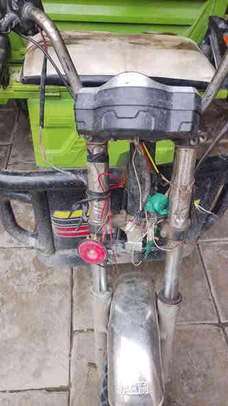 السلام عليكم ستوته شحن للبيع ستوته كوم حديد 200 وبيها مجال بدون باتريات هذا رقمي***********
