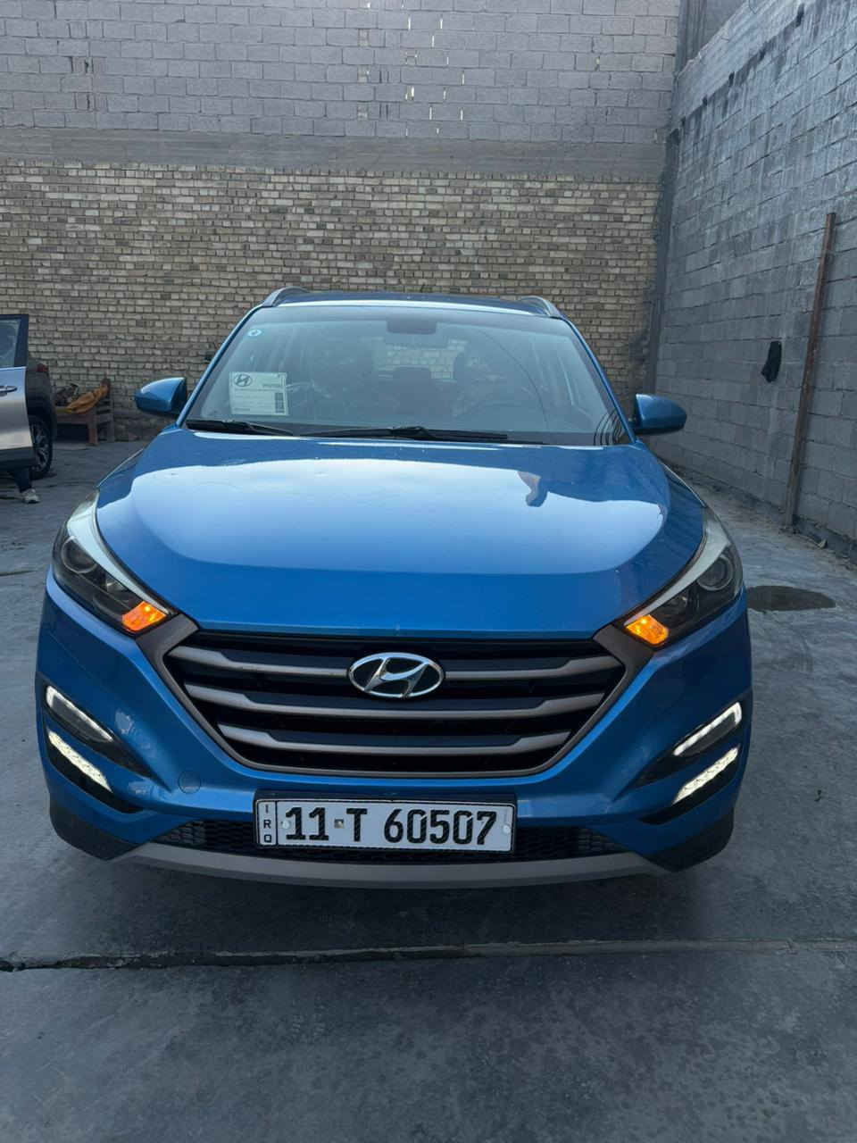 سلام عليكم
توسان 2016 
وارد أمريكي 
حادثها جاملغ خلفي بدون دواخل 
سياره جاهزه الخير 
مكينه كير صدر كله جديد 
سعر ١٣٠ بيها مجال بسيط 
رقم بغداد تحويل ثاني يوم 
مكان سياره الفلوجه 
خاص مفتوح او ***********  بي واتساب
سونار ويه صور💙💙
