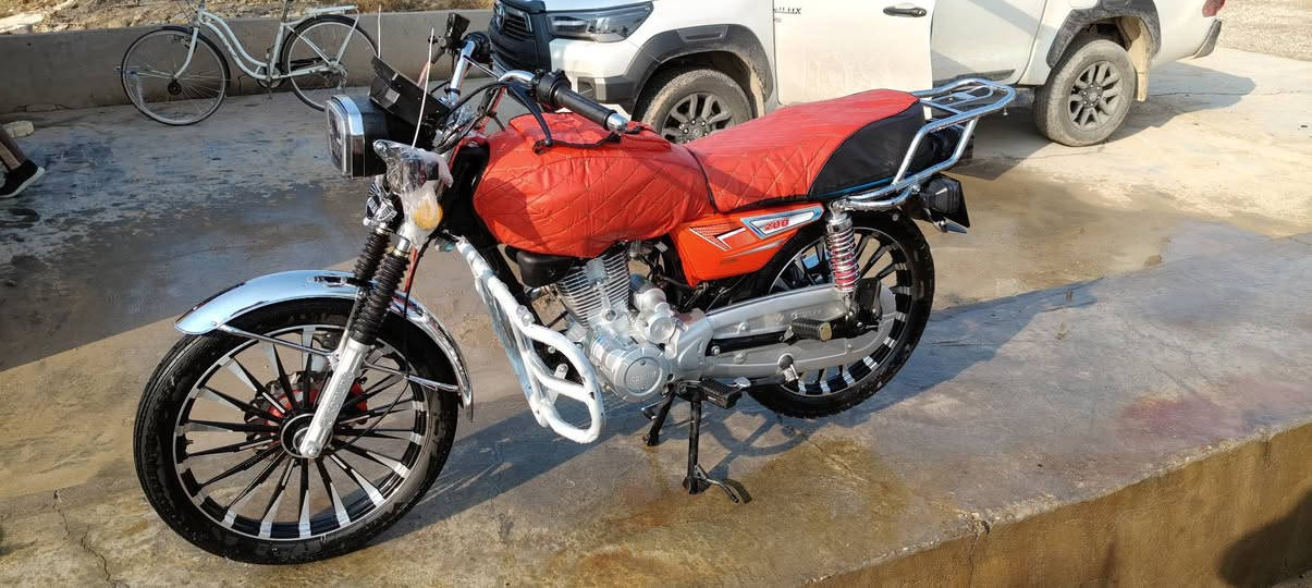 السلام عليكم دراجة سونك سيفان موديل 2025 دراجة خير من الله ما ماشية ع وضع الشركة نضافة الدراجة 100% اي نقص مابيها مكفولة كفالة عامة أوراق اصولي كاملة السعر 925 وبيها مجال مع درع و دوشمة العنوان ديالئ خان بني سعد للتواصل ***********
