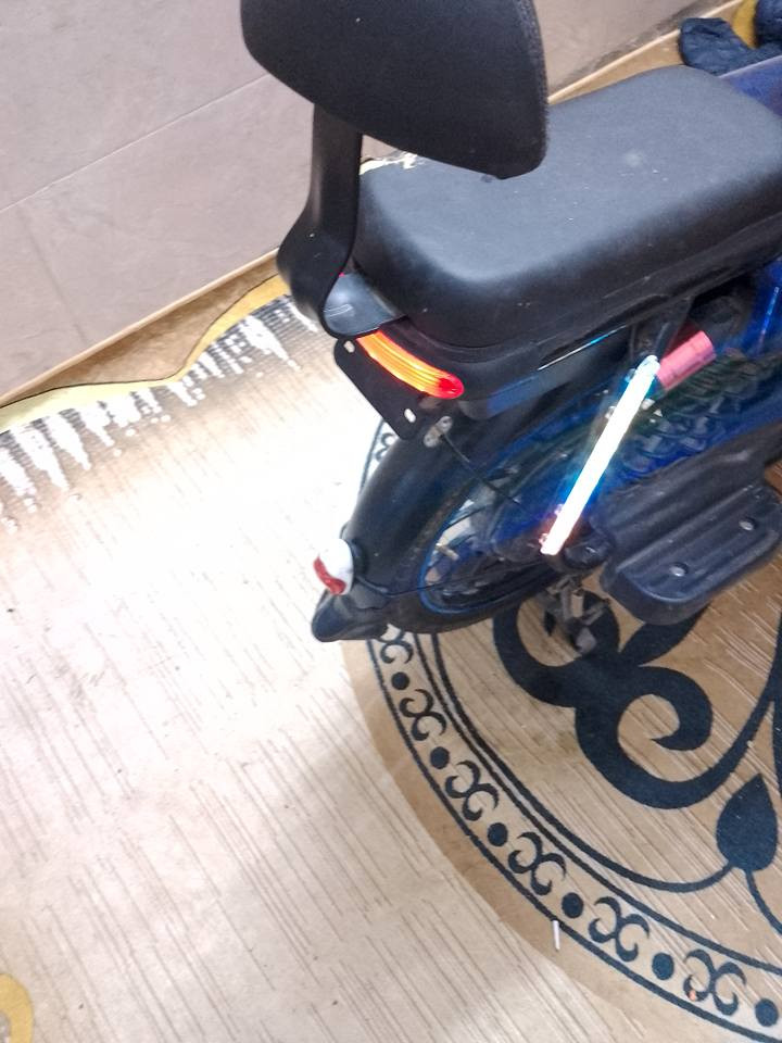 دراجة حجم 20,نوع ونلي خمس بطاريات ممتازة اربع سرع منفذ شحن قاعدة موبايل اشارات جانبية دراجة جديدة استعمال قليل بلوتوث السعر 300 بغداد حسينية ***********واتساب موجود بغداد, العراق
