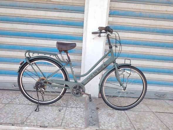 السلام عليكم ورحمة الله وبركاته
بيسكل بناتي حجم ٢٦ تاير عريض أوزان 

باله ياباني النضافه فول  

ماركه ( ALFLRK) 

السعر اكتب تم ويجيك خاص 

 سيبايه عضم اصلي 

كير ٦ نمر شيمانو شغال 

موديل حديث 

 كير وحساس شغال فول

حساس شيمانو بطيخه شيمانو  بايدرات باله عكرب شيمانو 

لون ميمز غير لون الموضح بل صوره  القطعه مختمه 

تاير عريض أوزان يتحمل وزن 

كشن طبي اصلي أوزان 

فول موصفات قطعه نضيفه 

عنوان بغداد التاجي 

هاتف ***********

الاستفسار واتساب
