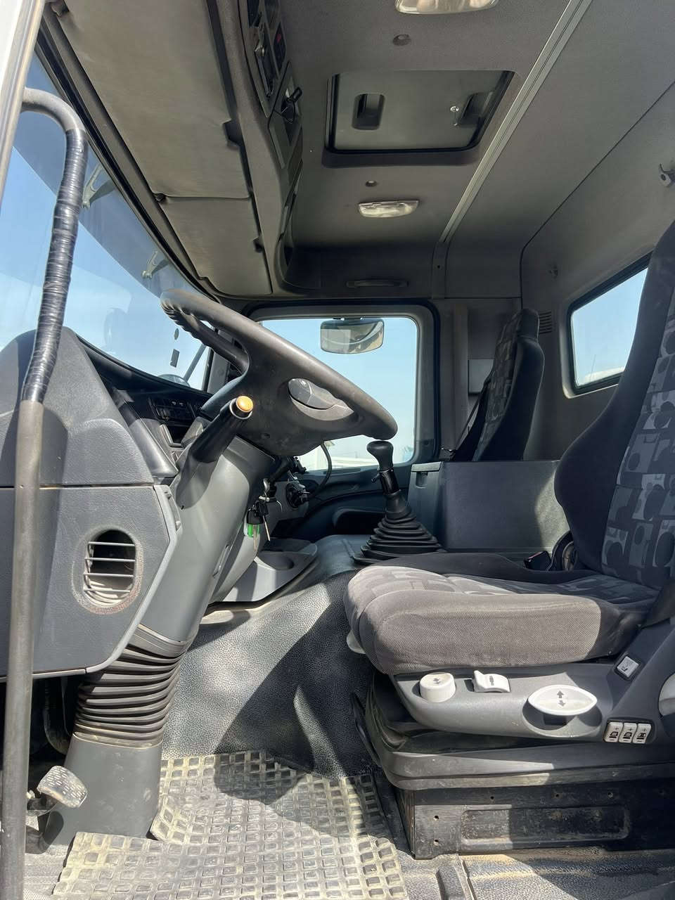 .. السلام عليكم ..اللهم صَلِ على محمد وآل محمد.. 💐
.. وصل إلى معرضنا .... أكتروس شاصي …. حجم 4141 …. موديل 2007 ….  ماشية/ 467,000 …. شيال …. مجموعة جي اف …. وارد أوروبا ….🇪🇺 …. وارد أوروبا …. 🇪🇺 …. وليست وارد الصين …. 
🌷معرض (( يوسف شاحنات أوروبا )) .... العراق .... بغداد .... 
جرف النداف قرب الشركة العامة للسيارات 🌷.... للأستفسار الاتصال او الواتس اب ....بالأرقام
(( 009647827373586 )) 🔸
         يوسف _ العراق
               (( 00491631797848 ))🔹
                 ابو يوسف _ ألمانيا
.... نرجو الأنتباه .... أوقات الأتصال من .... الساعة 9 صباحآ حتى 10 مساءآ
