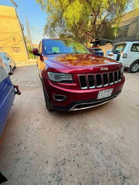 🚘 للبيع | Jeep Grand Cherokee 2014 خليجي 🇬🇧🔥 ✨ مواصفات خليجية مميزة: ✅...