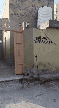 السلام عليكم
عرض مميز 🟢🟢🔴🔴
دار للبيع 🏡🏡
المساحة ١٠٠م📌📌

السعر مناسب جدا 💲
٥٧ مليون  قابل للتفاوض 

الموقع  👈 حي النداء منطقة ٥٢ الف 
خلف التجاري شارع ٦٠ العرضي 
قريب جدا على شارع بيتي 
شارع المجمعات السكنيه 

نوع البناء 
طابوق وأساس صب كونكريت والسقف عكادة 

تفاصيل البناء 
غرفة وصالة ومطبخ وحمام وتواليت واستقبال 

للإستفسار الاتصال 📞
0780 743 7213  خضير الخزرجي 
 *********** علي الزيادي
