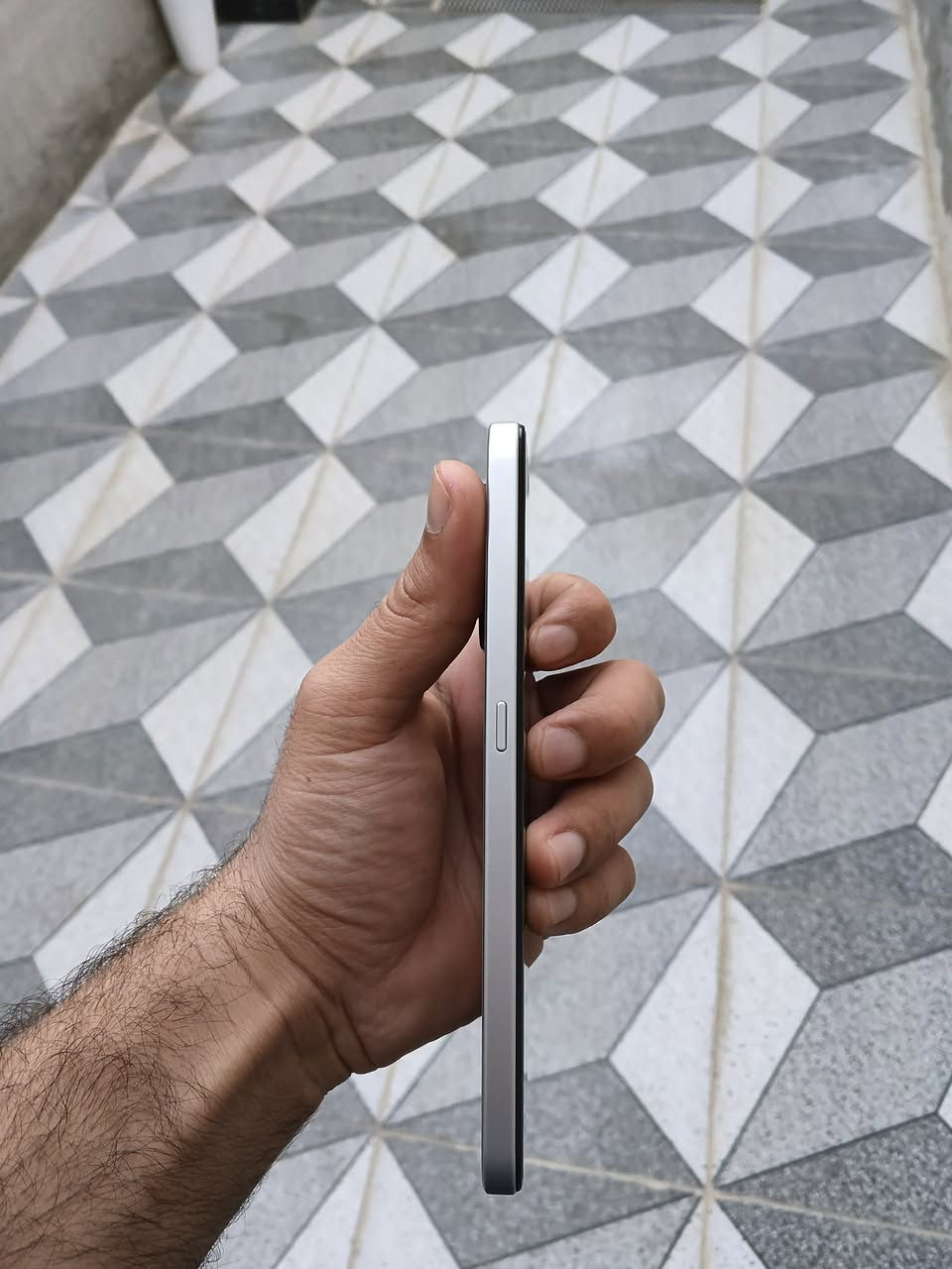 سلامن عليكم 
جهاز للبيع 
هونر X7d جديد لون رصاصي
ذاكرة 256
عشوائية 8+8 دمج16
معالج سنابدراغون 685
باتري 6500 ملي سلملي ع الشحن
هرتزيه الشاشه 120
كاميرا 108 ميكا + مثبت بصري
صوت ستريو ديل
ملحقات كارتونه + شاحنه+ حافظه
الجهاز صارله 90 ساعه من تعرب
عارضه ب 175 بي مجال
بغداد بلديات 
*********** بي واتساب
