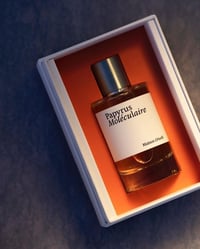 متوفر • حجز • مراسلة