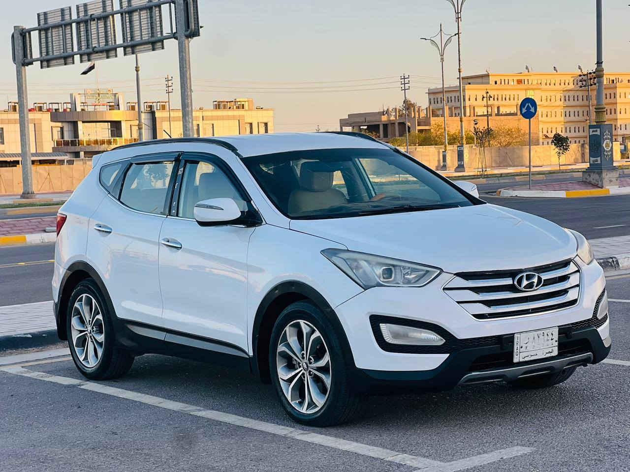 السلام عليكم للبيع هونداي سنتافي مديل 2014 ورد خليجي مكينه 6 سلند تلث قطع تبريد ثلج المواصفات تحكم ستيرن شاشه جبيره اشاير مري شفط مكينه كير حداديه تخم تاير السياره جديده وجاهزه من كلشي  السعر 118 مكان السياره كربلاء الستفسار اكثر عل رقم ***********
