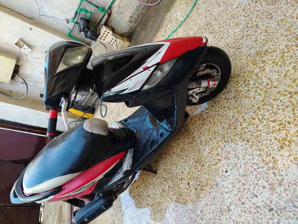 دارجه ماكس
كابريتر. مكينه بلاديه ممفتوحه
مبدل بس ولفات 
باتري جديد
دراجه نكره سلف
مكاني غزاليه بغداد
550الف
***********
